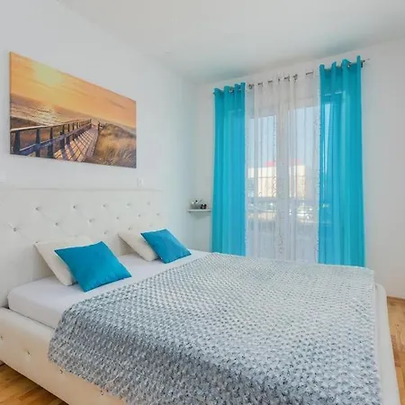 Apartment Luna Novigrad (Istria)