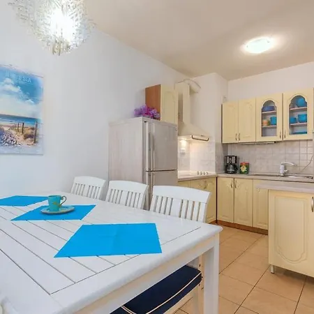 Apartment Luna
